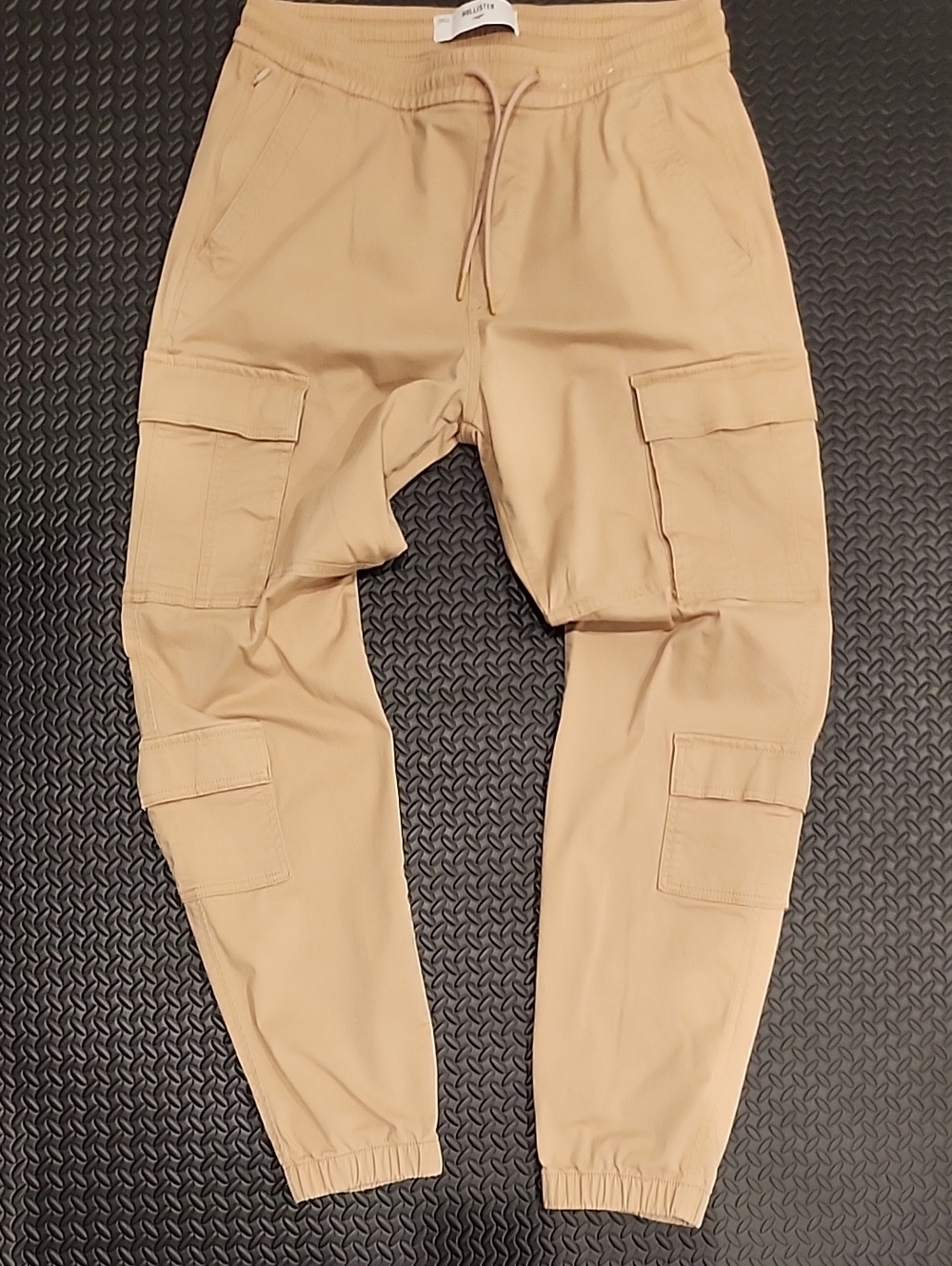 Hollister Men's Cargo Joggers - Khaki Size L